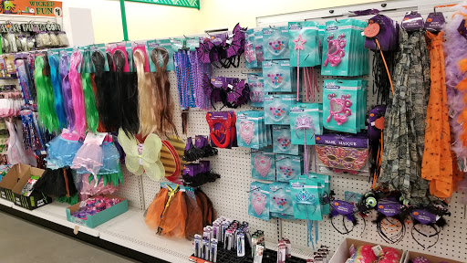 Dollar Store «Dollar Tree», reviews and photos, 25000 Blue Ravine Rd, Folsom, CA 95630, USA