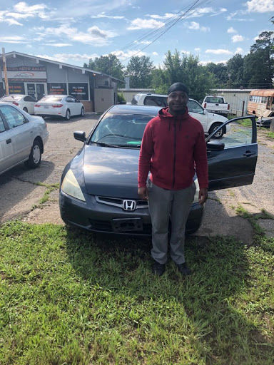 Used Car Dealer «Lavish Auto Sales», reviews and photos, 4526 Old Wake Forest Rd, Raleigh, NC 27609, USA