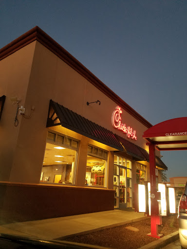 Fast Food Restaurant «Chick-fil-A», reviews and photos, 10180 W McDowell Rd, Avondale, AZ 85392, USA