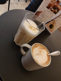 Cappuccino du Restaurant brunch Mylk Tea Café à Annecy - n°1