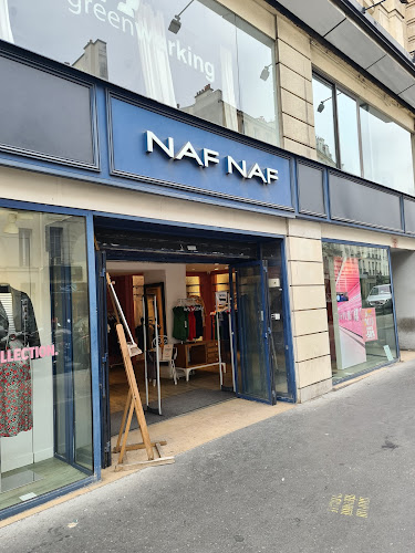 Naf Naf à Paris