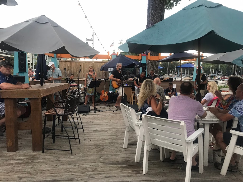 Tally's Dockside 55110