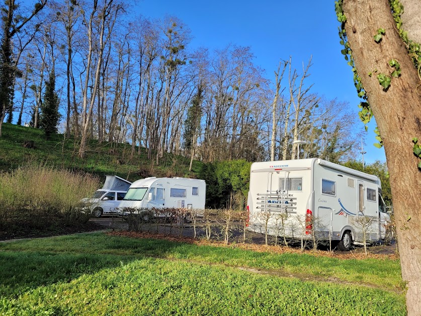 Area camper à Azay-sur-Cher (Indre-et-Loire 37)