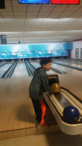 Bowling Alley «Tiffany Lanes», reviews and photos, 4400 LA-22, Mandeville, LA 70471, USA