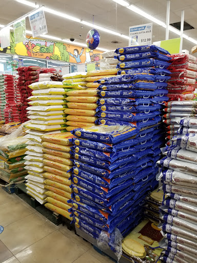 Asian Grocery Store «Lotte Plaza Market - Ashburn», reviews and photos, 43930 Farmwell Hunt Plaza #100, Ashburn, VA 20147, USA