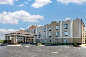 Comfort Inn Airport image