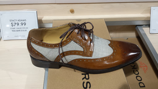 Shoe Store «DSW Designer Shoe Warehouse», reviews and photos, 344 Providence Hwy, Dedham, MA 02026, USA