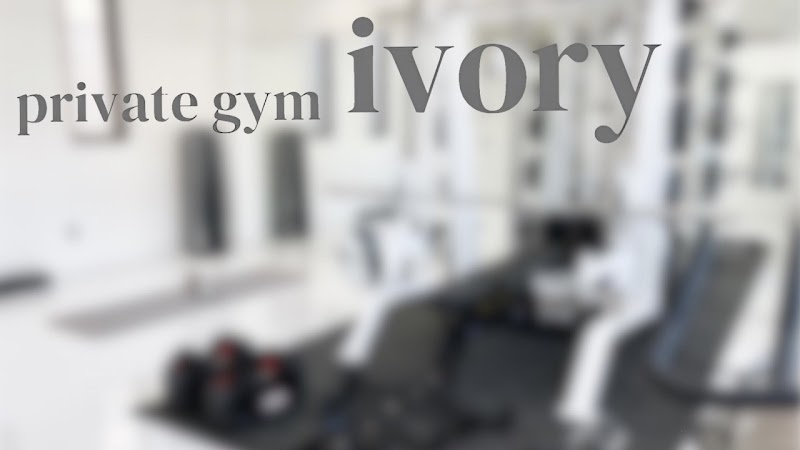 Private Gym ivory