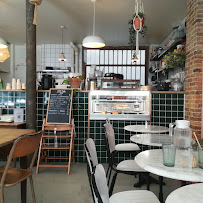 Atmosphère du Restaurant Café Pimpin 17 à Paris - n°6