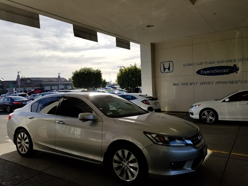 Honda Dealer «San Leandro Honda», reviews and photos, 1302 Marina Blvd, San Leandro, CA 94577, USA