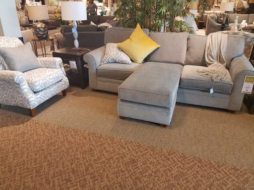 Furniture Store «Havertys Furniture», reviews and photos, 8905 US-19, Port Richey, FL 34668, USA