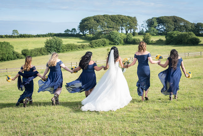 Reviews of Artisan Photography | Devon Wedding Photographer in Plymouth - Photography studio
