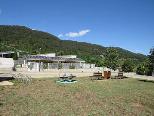 Escuela Pública Lluís Castells en Riudaura