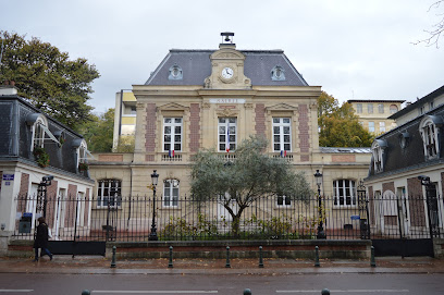 Mairie de Saint-Maurice