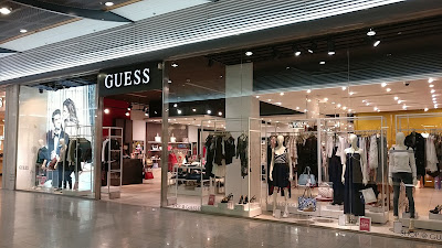 Guess - Clothing Shop in Toulouse, France | Top-Rated.Online