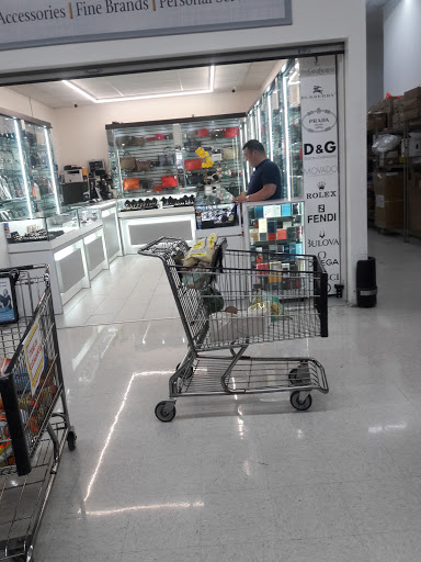 Grocery Store «Saraga International Grocery», reviews and photos, 3605 Commercial Dr, Indianapolis, IN 46222, USA