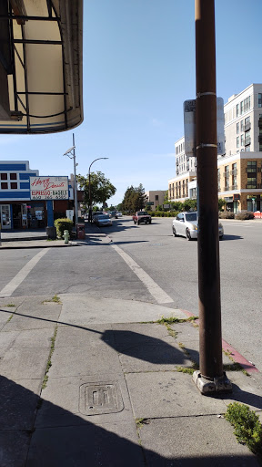 Motorcycle Parts Store «Cycle Gear», reviews and photos, 22249 Mission Blvd, Hayward, CA 94541, USA