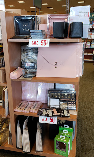 Book Store «Barnes & Noble», reviews and photos, 5380 US-14, Crystal Lake, IL 60014, USA