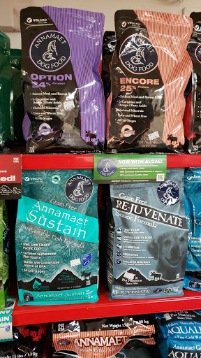 Pet Supply Store «Dog Daze Pet Shop», reviews and photos, 309 S Main St, North Syracuse, NY 13212, USA