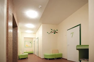 Детский медицинский центр «Вирилис» image