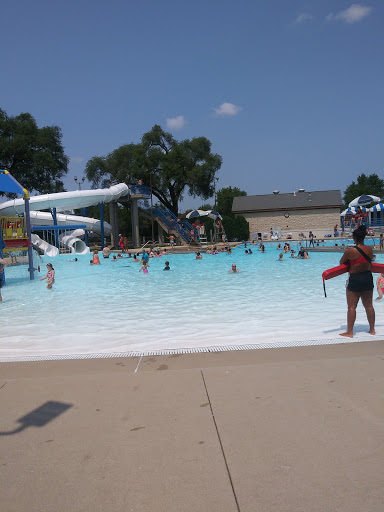 Water Park «Forest Park Aquatic Center», reviews and photos, 7501 Harrison St, Forest Park, IL 60130, USA