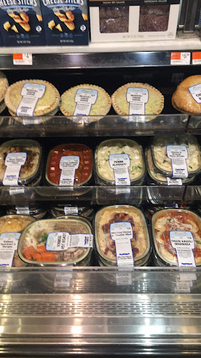 Grocery Store «Highland Park Market», reviews and photos, 68 Bridge St, Suffield, CT 06078, USA