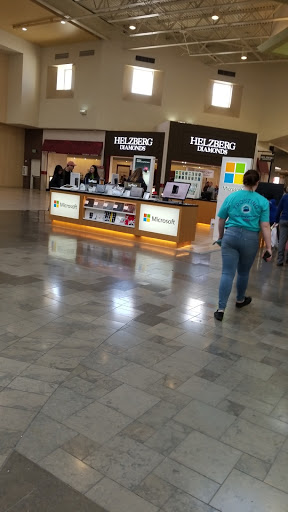 Jewelry Store «Helzberg Diamonds», reviews and photos, 3000 184th St SW #502, Lynnwood, WA 98037, USA