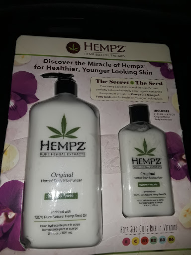 Thrift Store «Goodwill Store & Donation Center», reviews and photos, 849 S Tustin St, Orange, CA 92866, USA