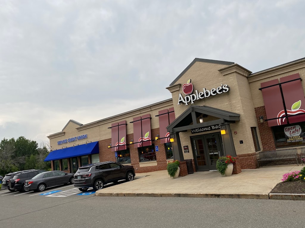 Applebee's Grill + Bar 03042