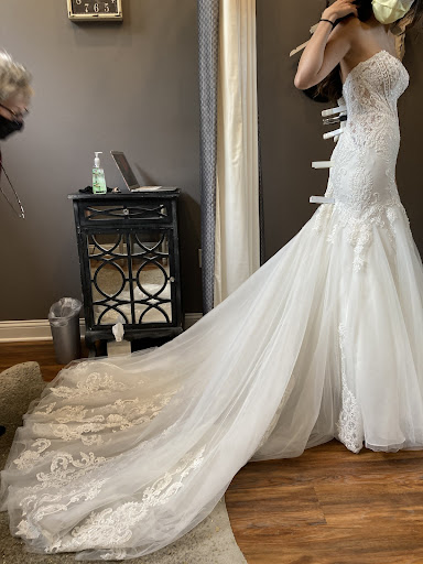 Bridal Shop «Carrie Karibo Bridal Boutique», reviews and photos, 334 W Benson St, Cincinnati, OH 45215, USA