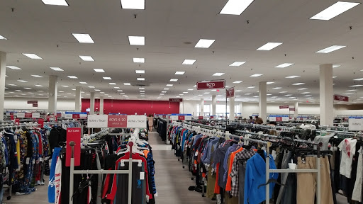 Clothing Store «Burlington Coat Factory», reviews and photos, 271 Cottage Grove Rd, Bloomfield, CT 06002, USA