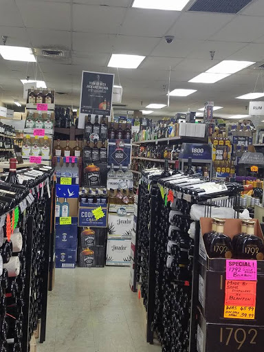 Liquor Store «Davie Discount Liquors & Wine», reviews and photos, 8856 W State Rd 84, Davie, FL 33324, USA