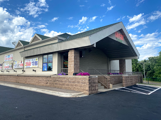 Liquor Store «Better Values Liquor West», reviews and photos, 809 W Main St, Anoka, MN 55303, USA