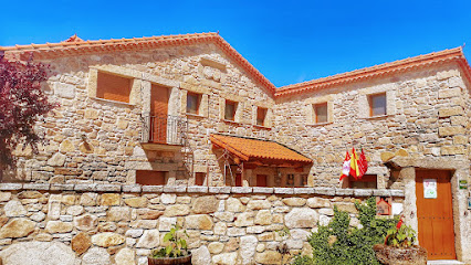 Hotel rural El Quinto Pino - C. Carretera, 4, 49514 Pino del Oro, Zamora, Spain