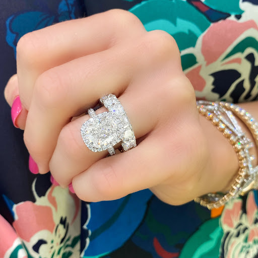 Jewelry Store «Gail Jewelers», reviews and photos, 844 Avocado Ave, Newport Beach, CA 92660, USA