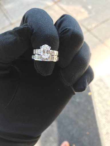 Jewelry Store «Costello Jewelry Co», reviews and photos, 33 W Jefferson Ave, Naperville, IL 60540, USA