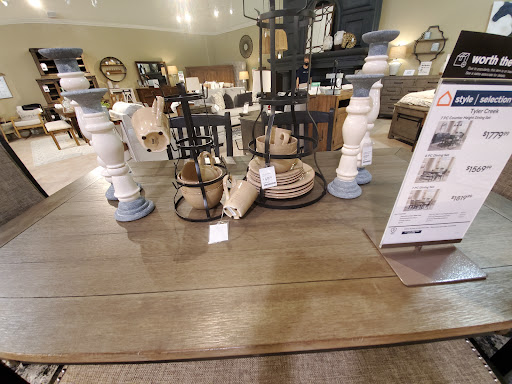 Furniture Store «Ashley HomeStore», reviews and photos, 880 FL-436, Altamonte Springs, FL 32714, USA