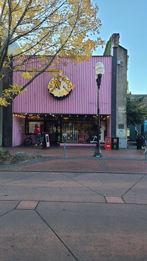 Donut Shop «Voodoo Doughnut Tres», reviews and photos, 20 E Broadway, Eugene, OR 97401, USA