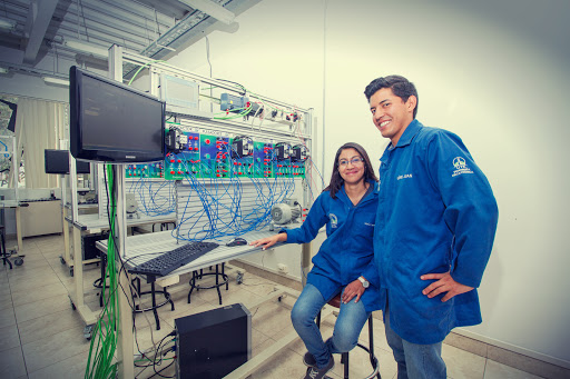 Adult robotics courses Quito