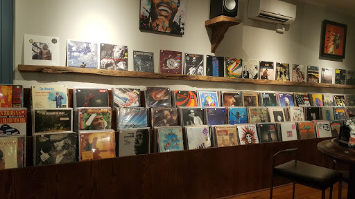 The Eclectic Cafe & Vinyl, 132 Spring St, Charleston, SC 29403, USA, 