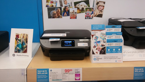 Office Supply Store «Staples», reviews and photos, 19141 Golden Valley Rd, Santa Clarita, CA 91387, USA