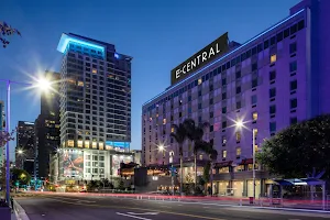 E-Central Downtown Los Angeles Hotel image