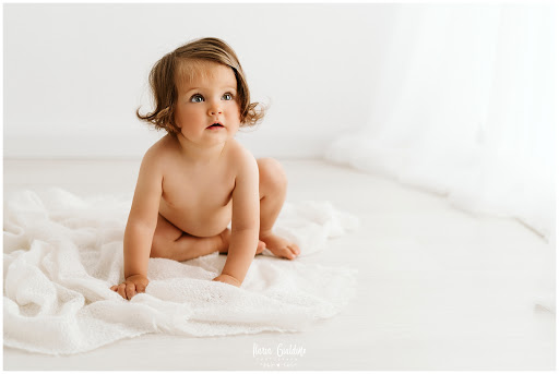 Ilaria Gialdino Photography - Fotografa specializzata in bebè , gravidanza , neonati , famiglie e matrimoni