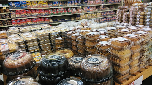 Grocery Store «Fresco y Más», reviews and photos, 3701 NW 7th St, Miami, FL 33126, USA