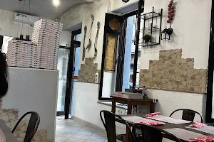 Pizzeria tutta n’ata storia image