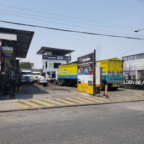 Lubricentro Sur, Cambio de Aceite Motor, Cambio de Filtros, Transmisión, Baterías, Bujías, LLantas, Mantenimiento Frenos, Guasmo Sur, Luis Gavilánez Merino, Guayaquil