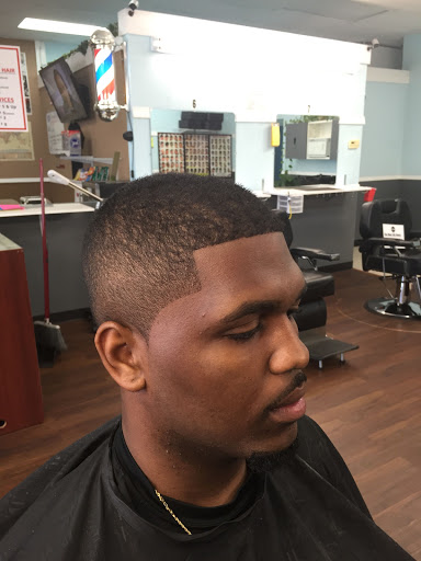 Barber Shop «U.S. CUTS BARBERSHOP INC.», reviews and photos, 426 E Derby Ave, Auburndale, FL 33823, USA