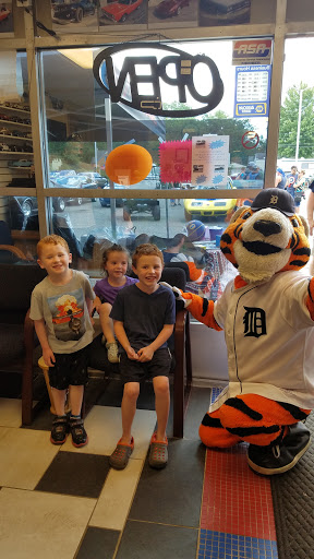 1208 N Wayne Rd, Westland, MI 48185, USA