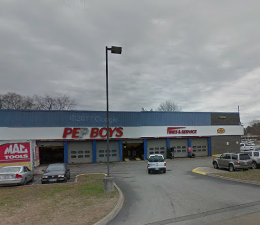 Auto Parts Store «Pep Boys Auto Parts & Service», reviews and photos, 106 Market Pl Blvd, Knoxville, TN 37922, USA