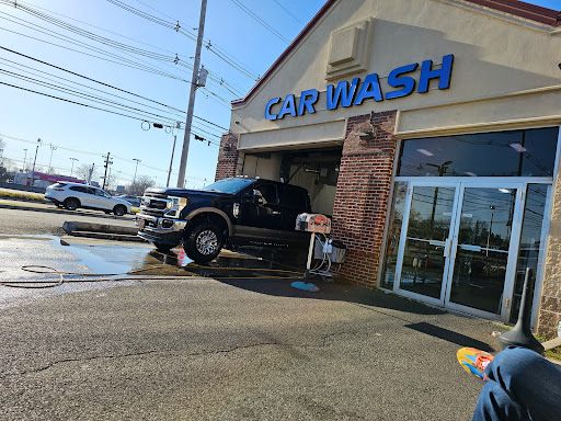 Mill Creek Hand Carwash en Secaucus